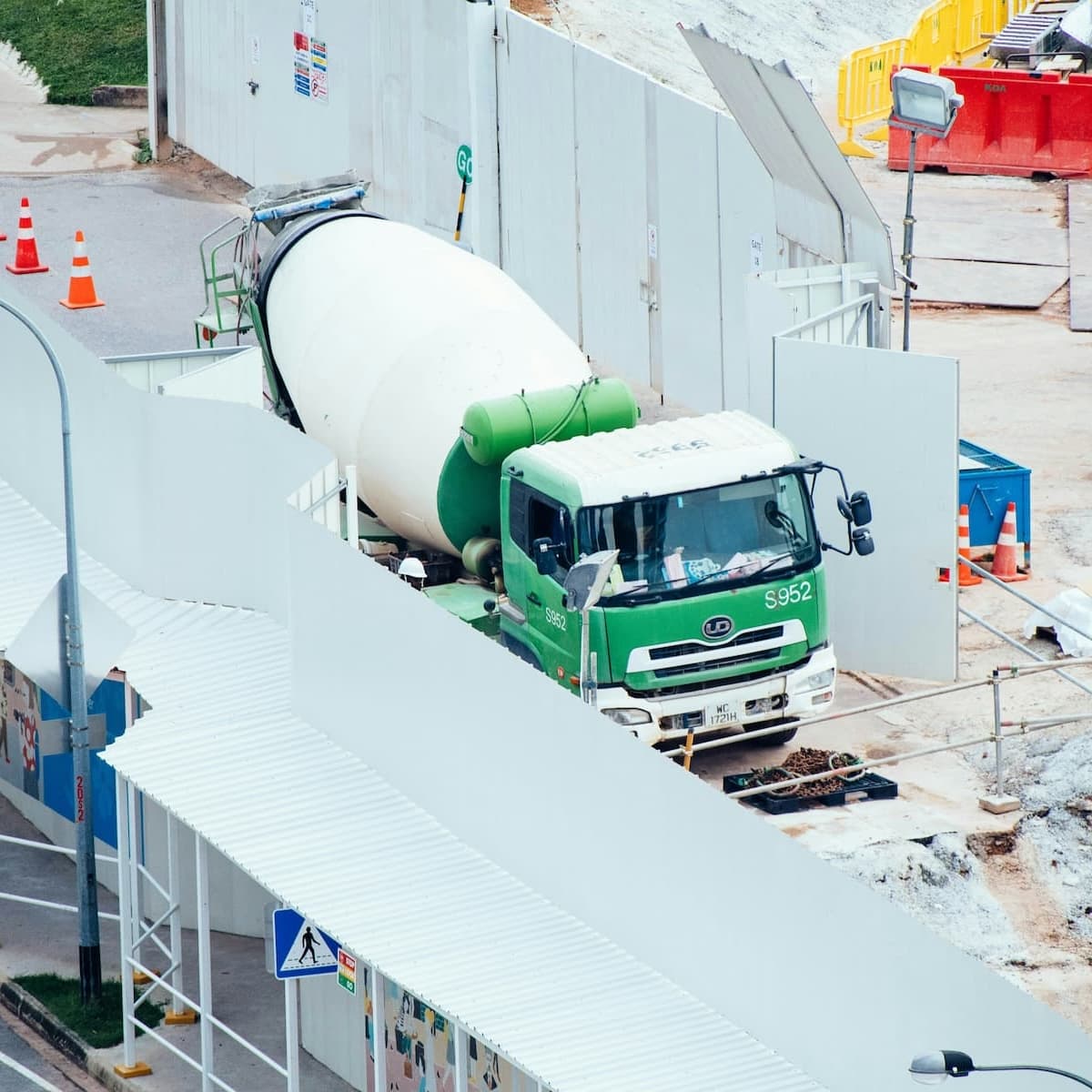 Construction materials delivery truck